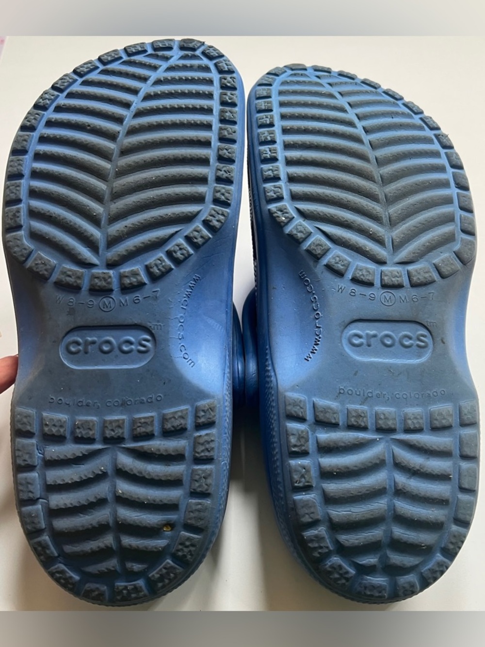 CROCS Classic Clogs Blue Comfort Slip-Ons Unisex Women's 8-9 Men's 6-7 - Picture 5 of 6